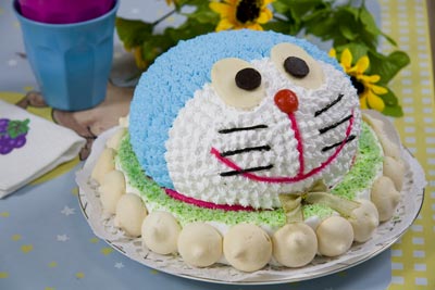 叮当猫(3磅):限订3磅,蛋糕+双层夹心+马卡龙饼